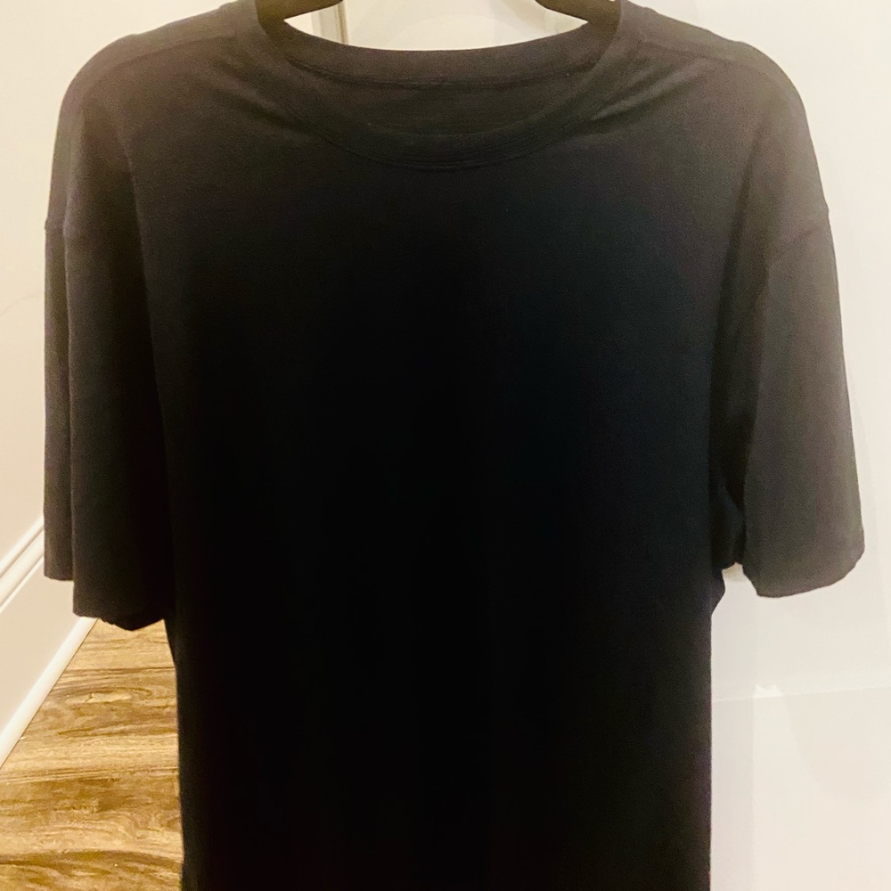 Lululemon MENS XXL Short Sleeve